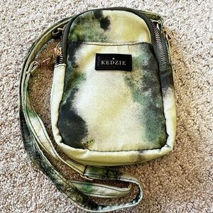 Kedzie Crosstown Crossbody Bag Shoulder Sling Zip Green Tie Dye Removable Strap